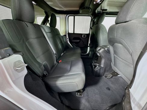 Used 2020 Jeep Wrangler Unlimited Sport AWD/4WD image 33
