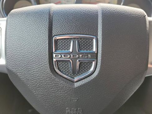 Used 2011 Dodge Challenger SE image 24