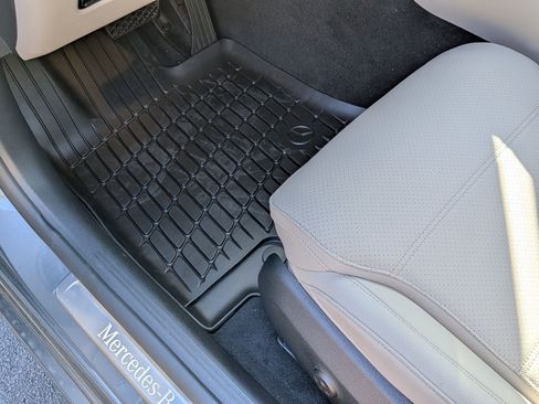 New 2026 Mercedes-Benz C 300 Sedan image 18