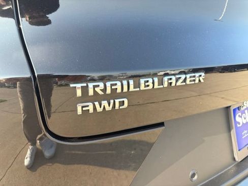 Used 2025 Chevrolet TrailBlazer ACTIV w/ Convenience Package AWD/4WD image 10