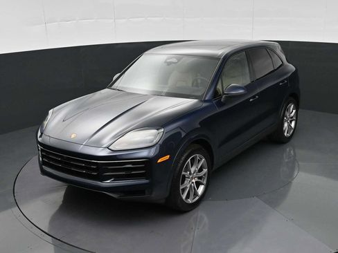 New 2026 Porsche Cayenne AWD/4WD image 29