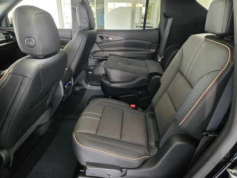 Certified 2025 Chevrolet Traverse High Country w/ LPO, Floor Liner Package AWD/4WD image 18