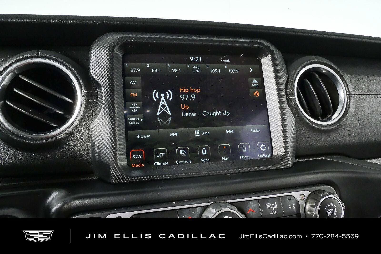 Used 2021 Jeep Wrangler Unlimited Sahara AWD/4WD image 13
