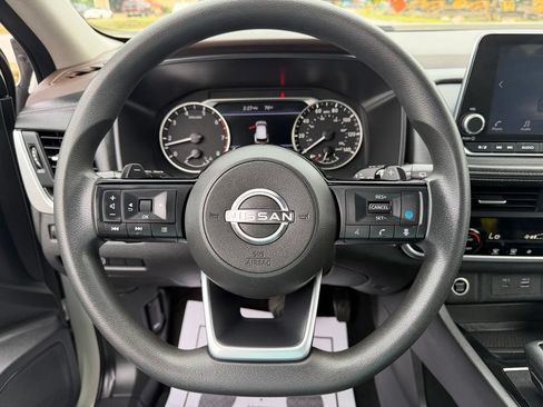 Used 2023 Nissan Rogue SV AWD/4WD image 21