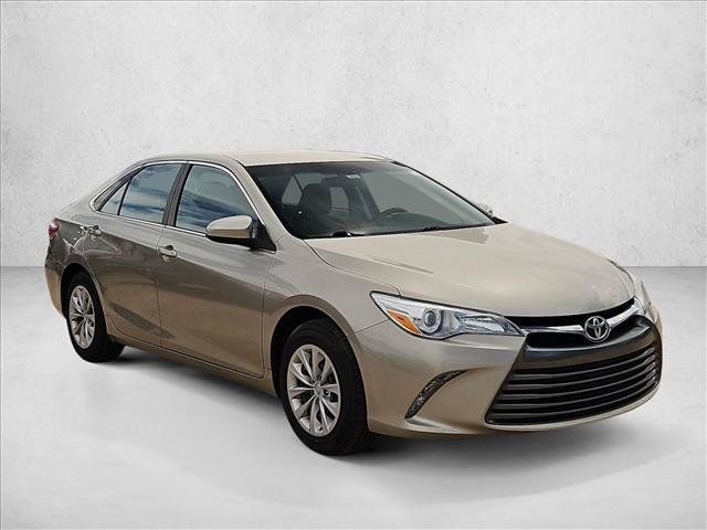 Used 2015 Toyota Camry LE FWD image 3