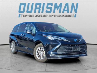 Used 2023 Toyota Sienna XLE