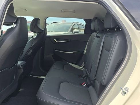 Certified 2024 Kia EV6 Light AWD/4WD image 18