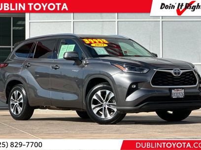 Certified 2021 Toyota Highlander XLE