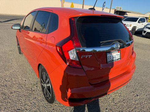 Used 2018 Honda Fit EX image 4