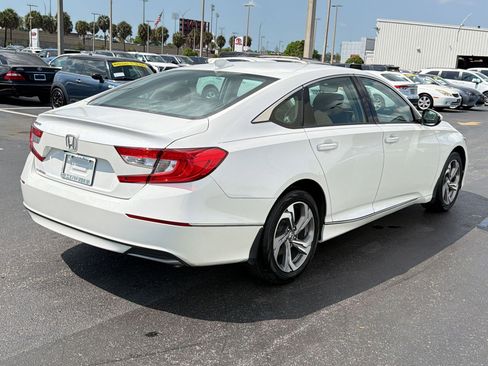 Used 2018 Honda Accord EX-L image 8