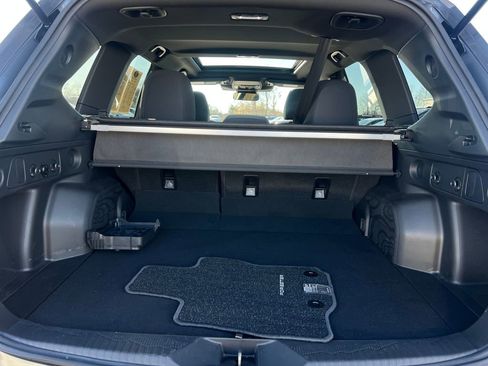 Used 2025 Subaru Forester Premium image 30