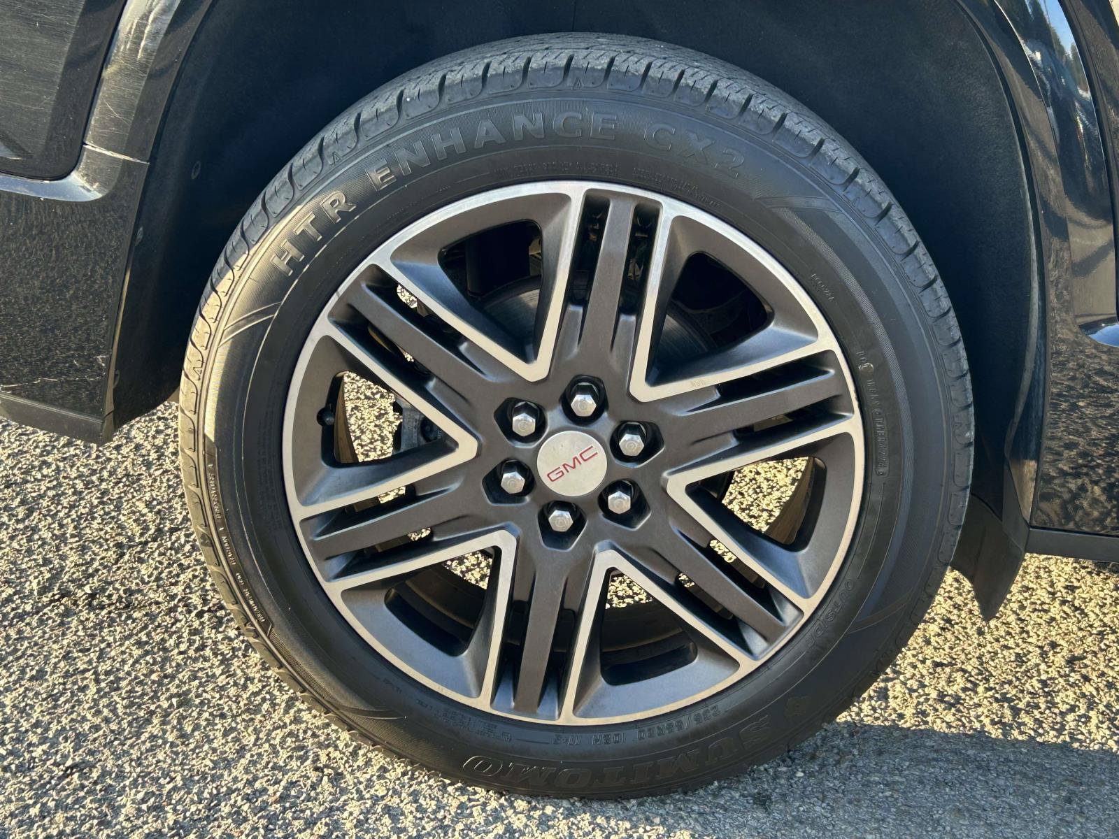 Used 2017 GMC Acadia Denali w/ Technology Package FWD image 9