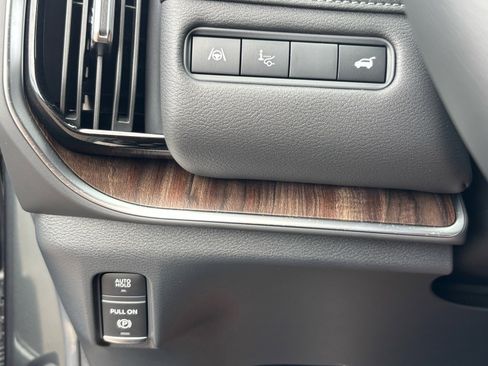 New 2026 Nissan Armada SL image 16