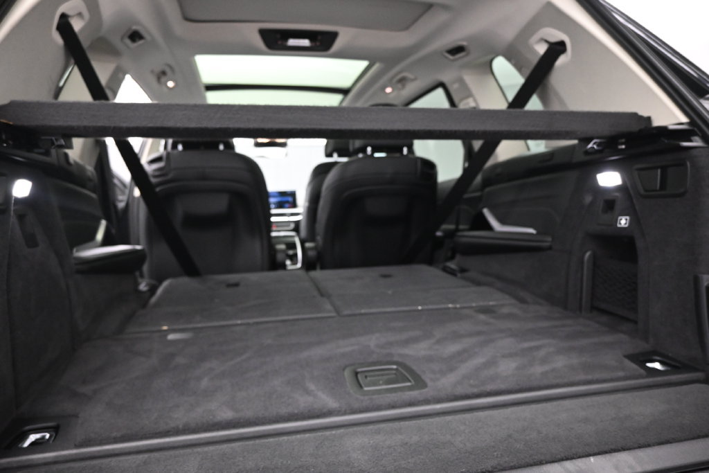 Used 2024 BMW X7 xDrive40i w/ Premium Package AWD/4WD image 31