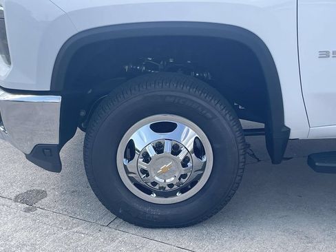 New 2026 Chevrolet Silverado 3500 LT w/ All Star Edition AWD/4WD image 8