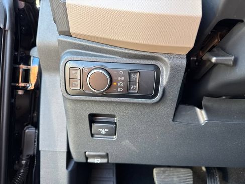 Used 2024 Ford Bronco Wildtrak AWD/4WD image 11