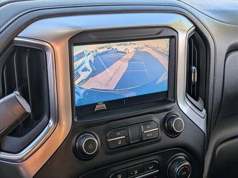 Used 2020 Chevrolet Silverado 1500 LT image 12