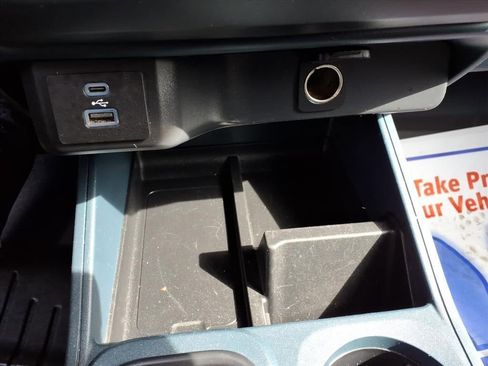 Used 2022 Ford Maverick XL image 12