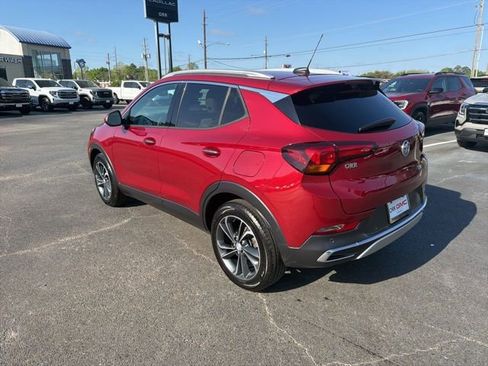 Used 2020 Buick Encore GX Essence w/ Advanced Technology Package image 9