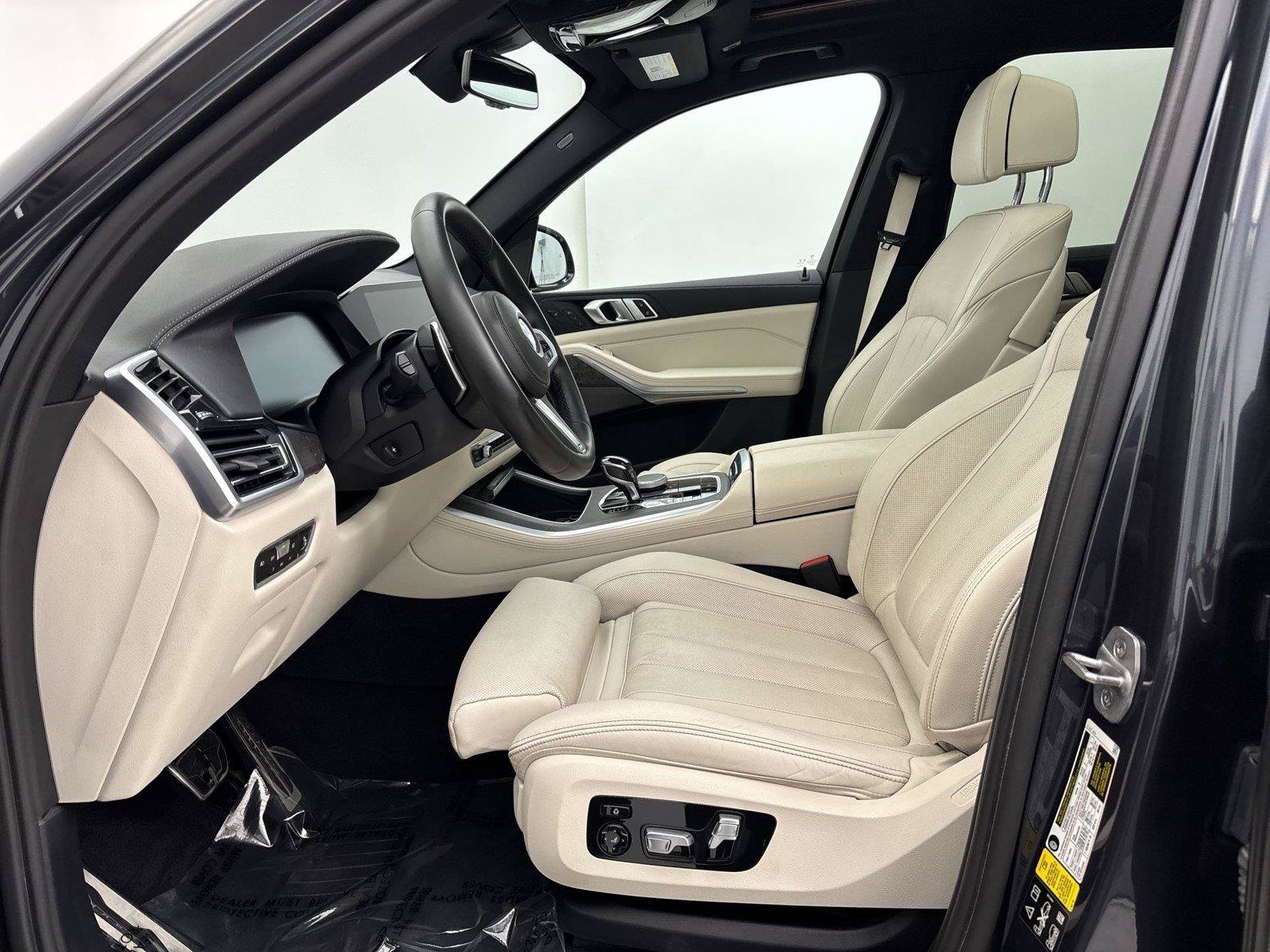 Used 2021 BMW X5 xDrive40i w/ M Sport Package AWD/4WD image 25
