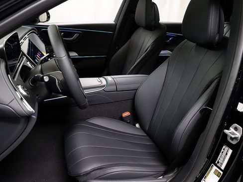 New 2026 Mercedes-Benz E 450 4MATIC Sedan image 10