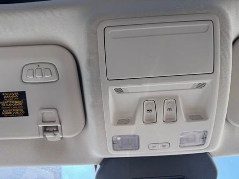 Used 2022 Ford Escape Titanium w/ Titanium Elite Package image 20