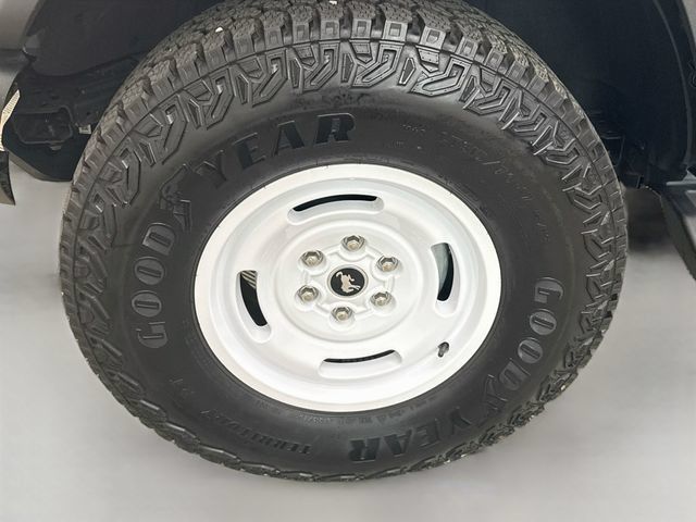 Used 2025 Ford Bronco Heritage Edition AWD/4WD image 31