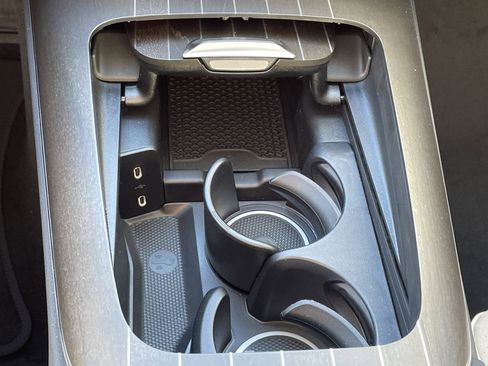 New 2026 Mercedes-Benz E 350 4MATIC Sedan image 32