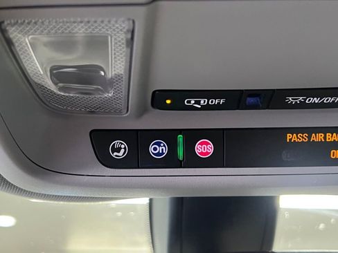 Used 2018 GMC Terrain SLE w/ Driver Convenience Package image 24