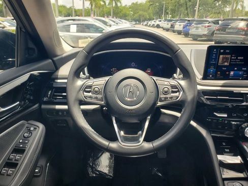 Used 2025 Acura MDX FWD image 24
