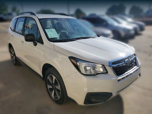 Used 2018 Subaru Forester 2.5i w/ Alloy Wheel Package AWD/4WD image 16