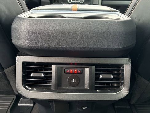 Used 2024 Ford F250 Platinum image 25