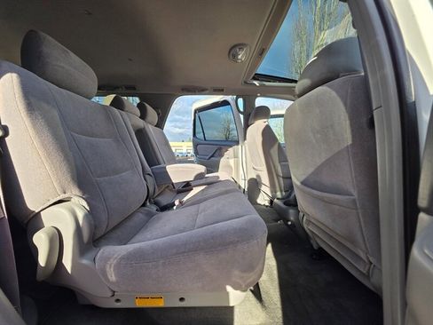 Used 2001 Toyota Sequoia SR5 image 16