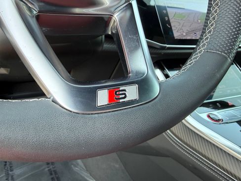 Used 2024 Audi SQ8 Prestige AWD/4WD image 26