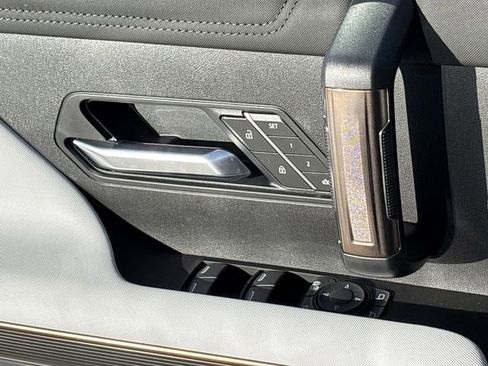 New 2025 GMC Hummer EV 2X image 21