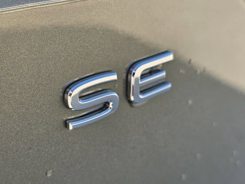 New 2026 Volkswagen Atlas SE FWD image 8