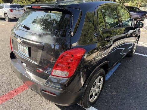 Used 2016 Chevrolet Trax LS FWD image 5