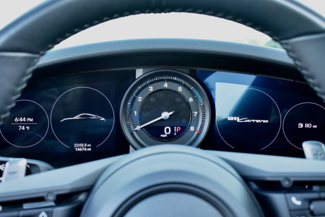 Used 2020 Porsche 911 Carrera image 17