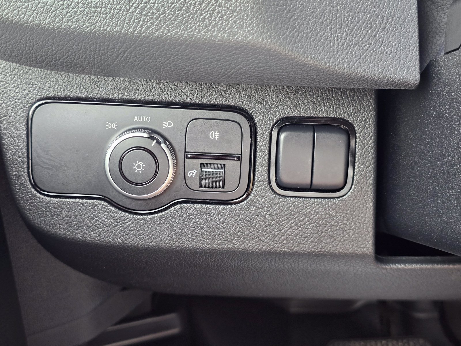 Used 2025 Mercedes-Benz Sprinter 2500 image 30