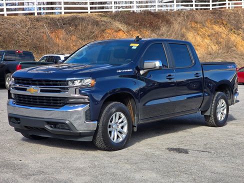 Used 2020 Chevrolet Silverado 1500 LT w/ LT Value Package image 2