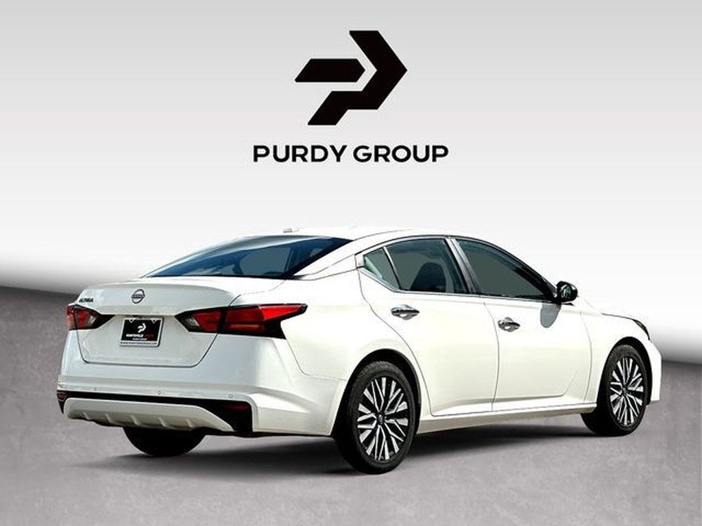 Used 2025 Nissan Altima 2.5 SV FWD image 8