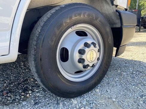 Used 2020 Chevrolet Express 3500 Extended w/ Driver Convenience Package RWD image 61