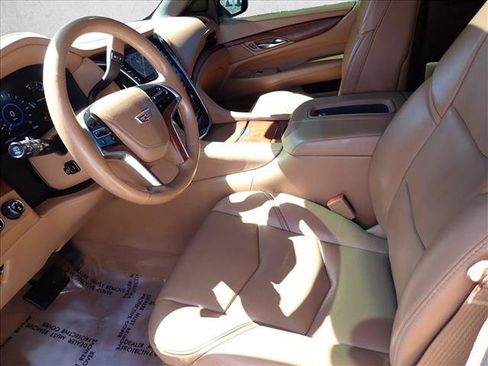 Used 2017 Cadillac Escalade Platinum AWD/4WD image 15