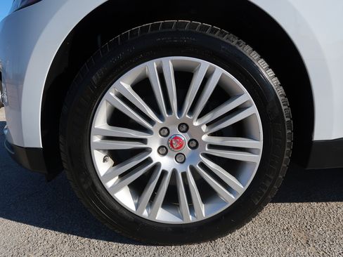 Used 2018 Jaguar F-PACE Portfolio image 52