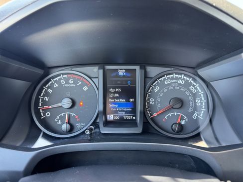 Used 2023 Toyota Tacoma SR image 19
