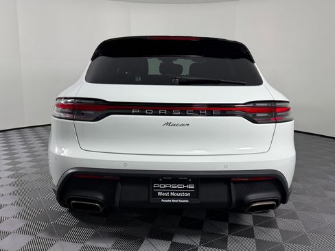 New 2025 Porsche Macan image 10