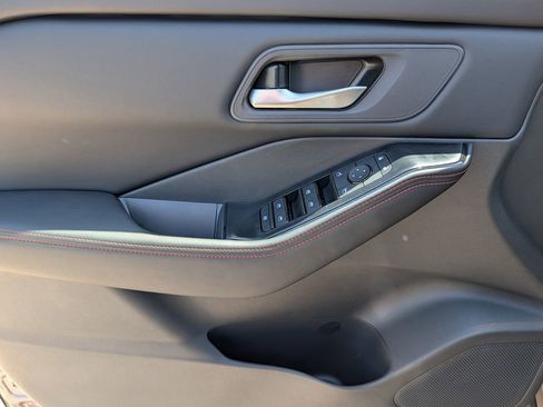 New 2026 Nissan Rogue SV AWD/4WD image 19