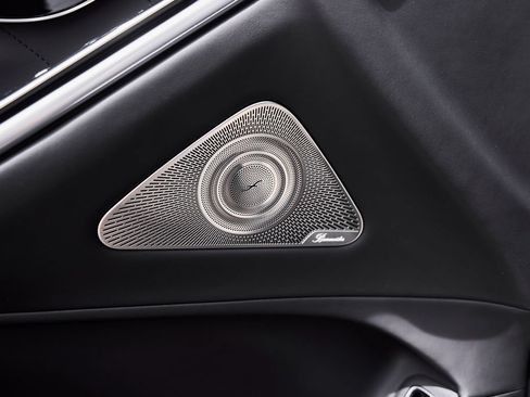 Used 2025 Mercedes-Benz S 580 4MATIC Sedan image 35