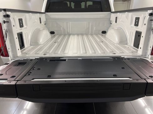 New 2025 Ford F150 Lariat w/ Equipment Group 502A High image 38