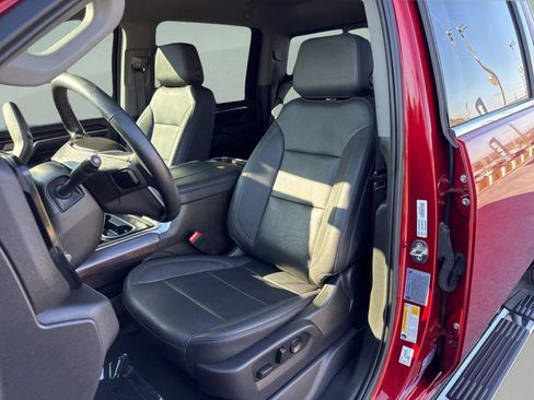 Used 2024 GMC Sierra 2500 SLT w/ SLT Premium Package image 9